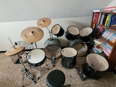 acoustic drum set