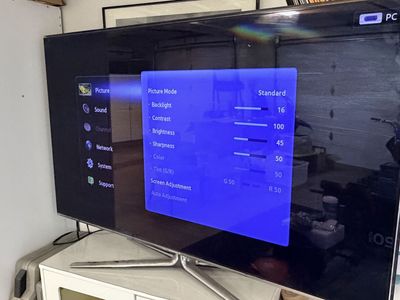 55 3D TV, 3D BluRay, Bose Cinemate, Roku & Movies