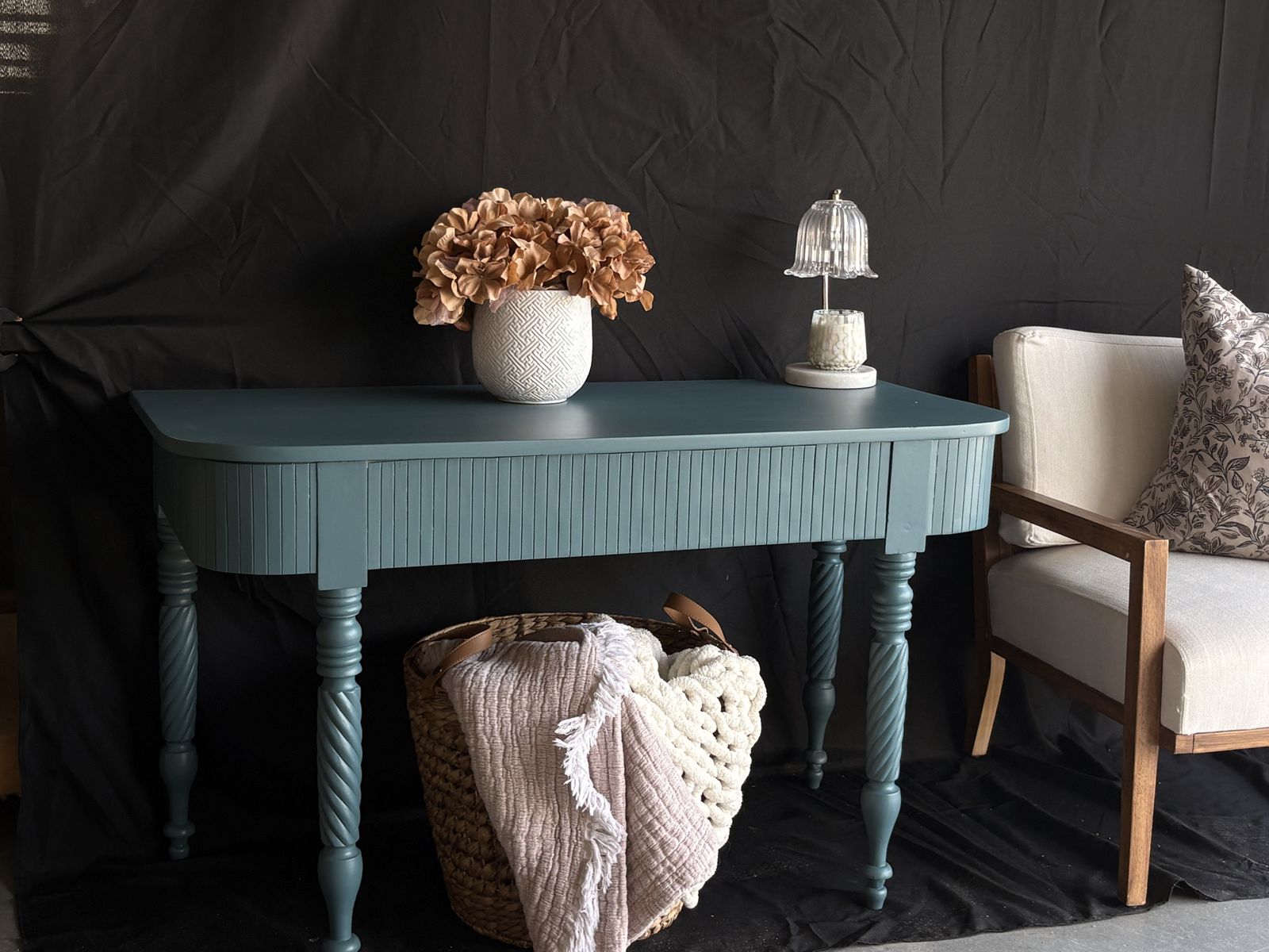 Console table/desk/hall table