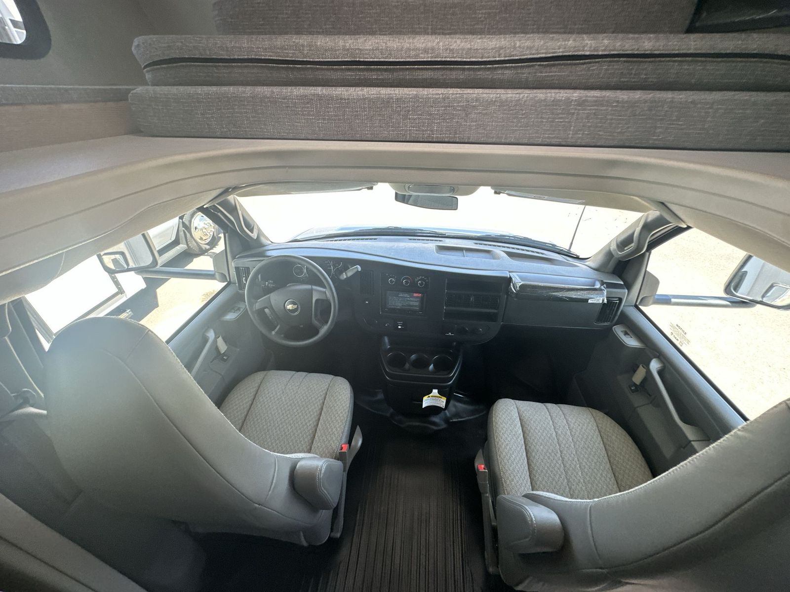 Main image 11