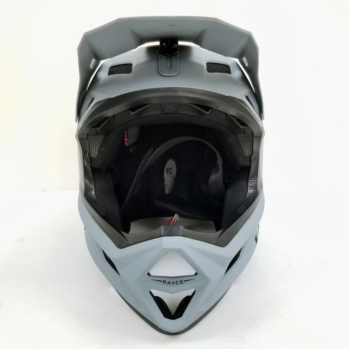 Main image 3