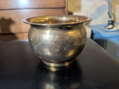 Vintage Round brass bowl