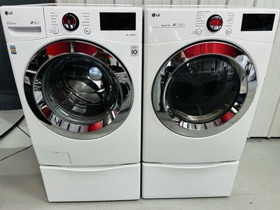 Lg Steam Electric Front Load Set With Pedestals