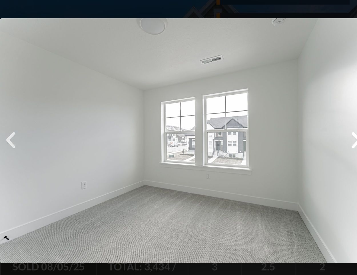 Main image 10