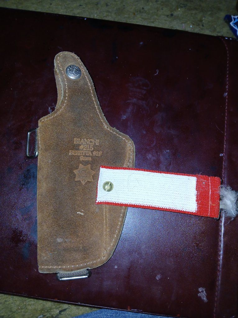 Bianchi #215 Leather Holster for Beretta 92F 9mm
