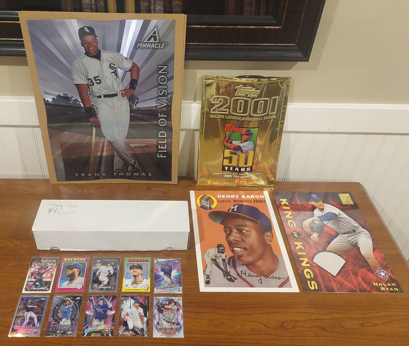  HUGE BASEBALL CARD & MEMORABILIA LOT – 530+ CARDS + OVERSIZED PROMOS –