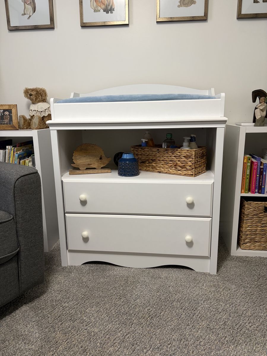 Infant Changing Table With Storage