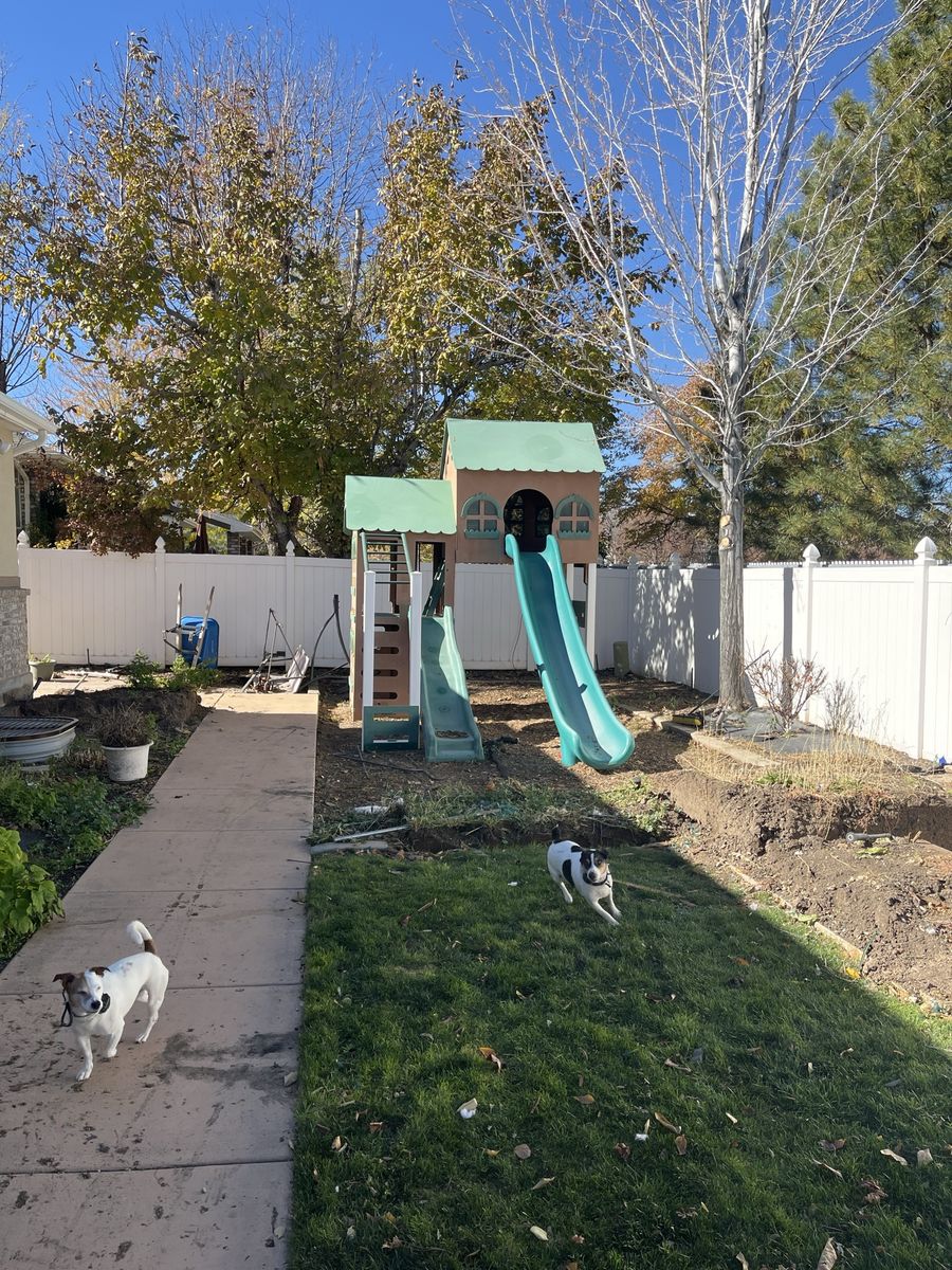 Lifetime play set with money bars and 2 slides 