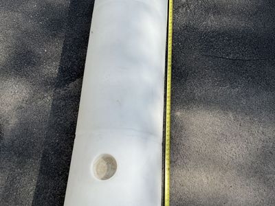 Half moon water tank 48-gallon for horses