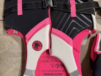 Body Glove Adult XXL/XXXL Life Vest
