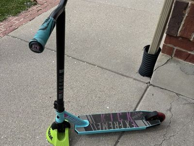 Madd Gear MG Kick Extreme Stunt Scooter