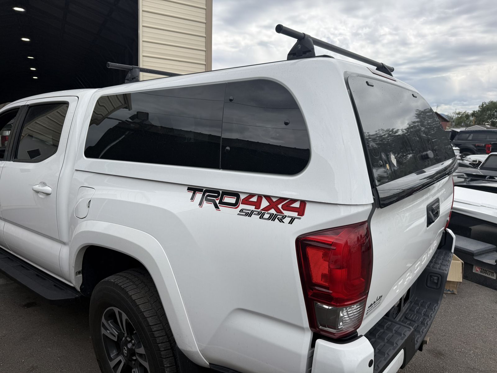 2016-2023 Toyota Tacoma Camper Shell – 5 FT BED For Sale