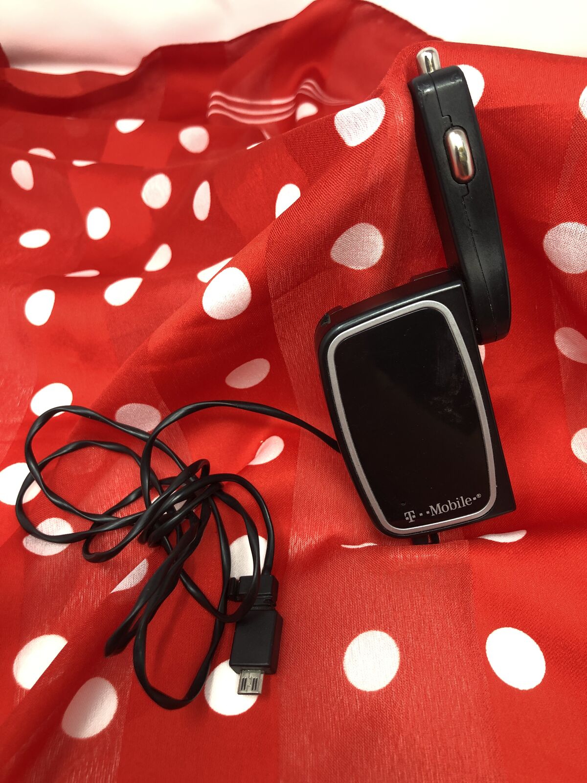 T-Mobile Universal Micro USB 2-in-1 AC/DC Charger