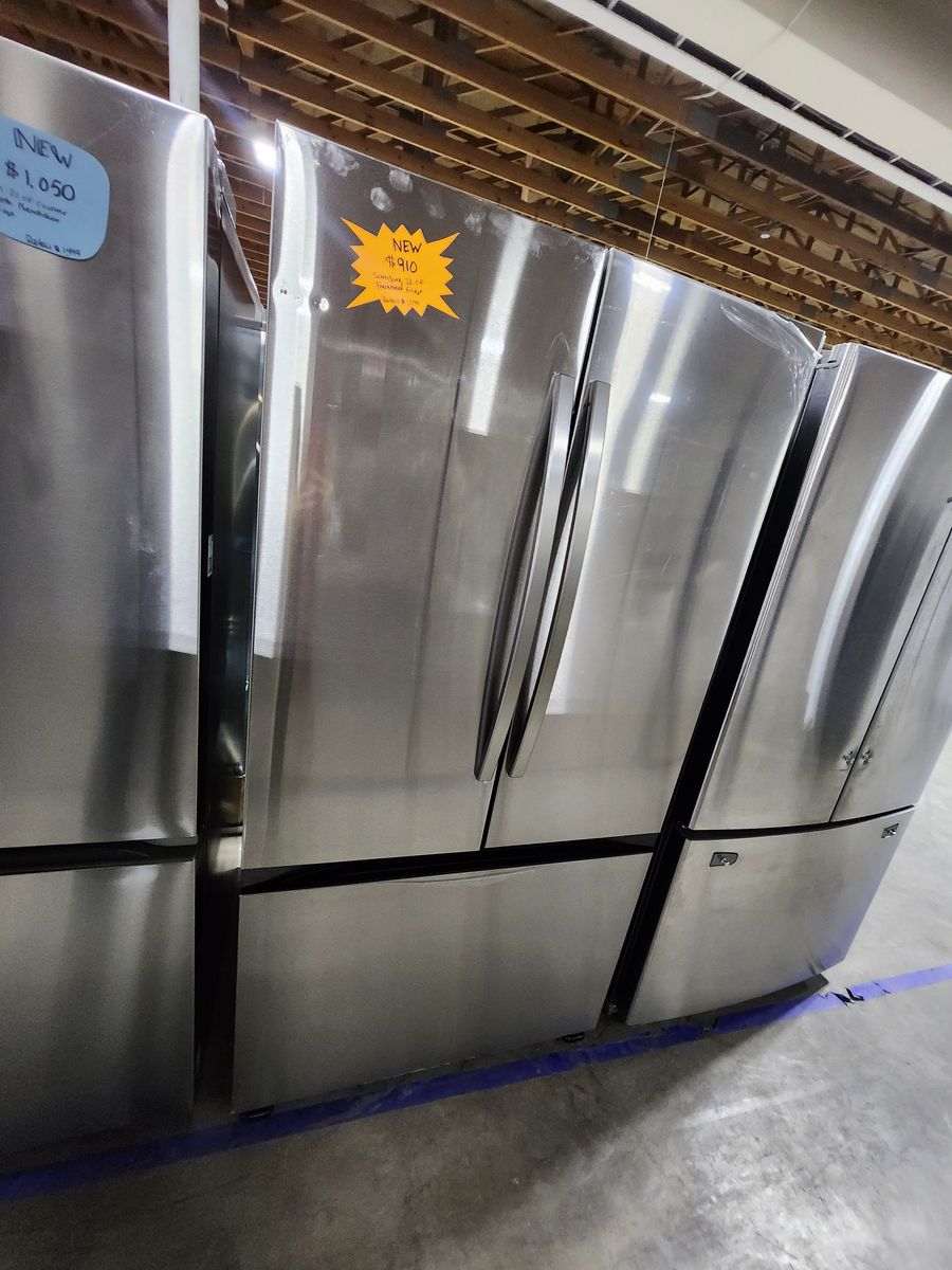Samsung French Door Refrigerator Stainless Steel 32 CU FT Bottom Freezer