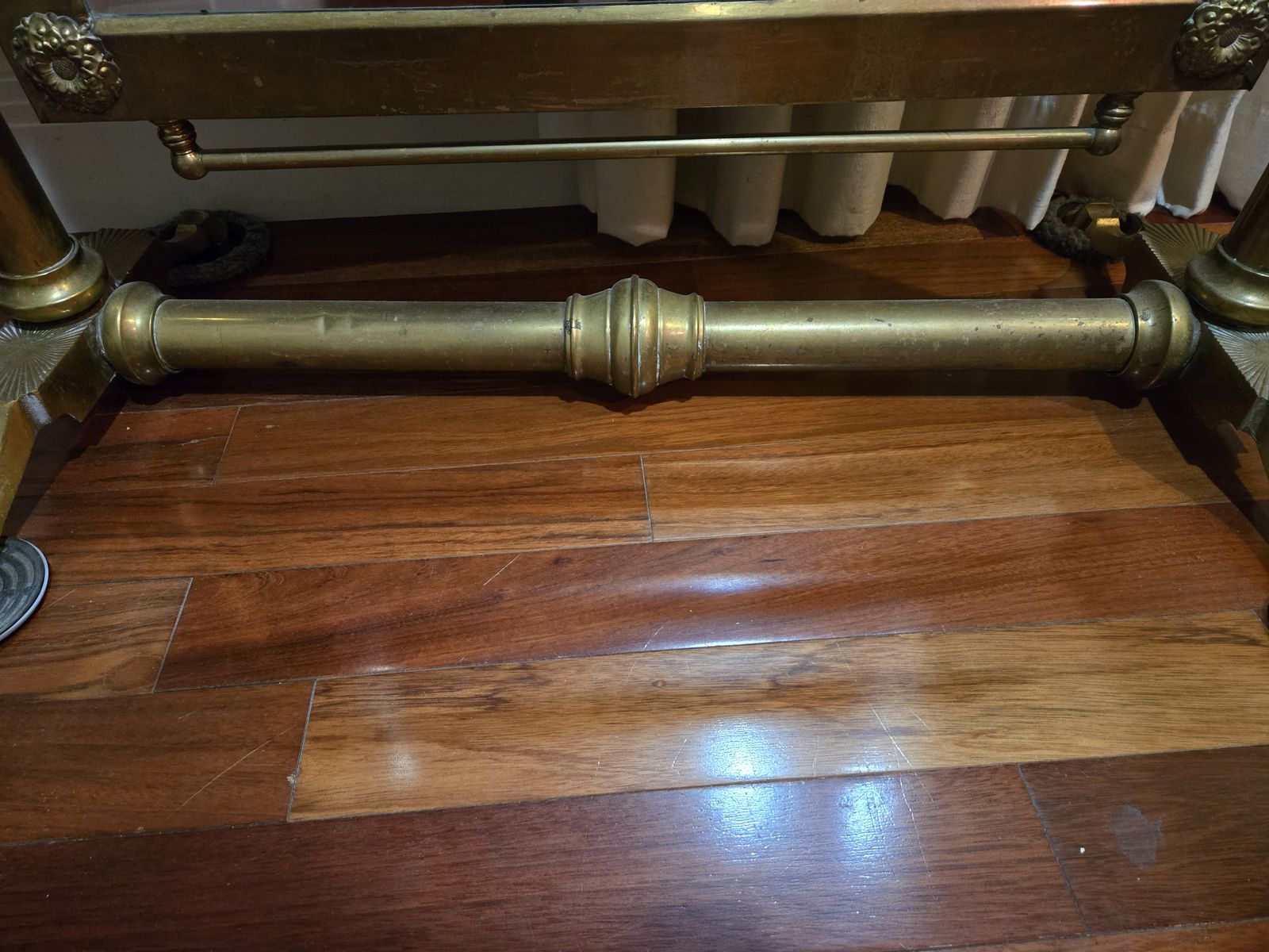 Main image 8