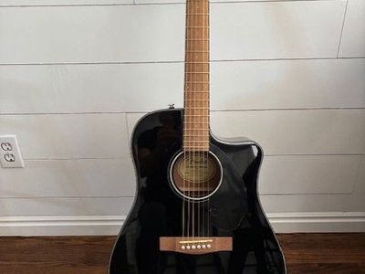 FENDER Electric/Acoustic Dreadnought, Black CD-60SCE, barely used, many accessories incl hardcase, in Springville