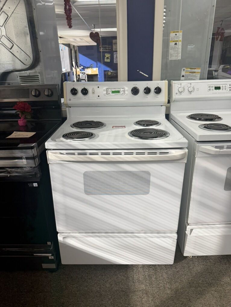 BEST DEALS HERE! GOOD GE WHITE COIL TOP RANGE