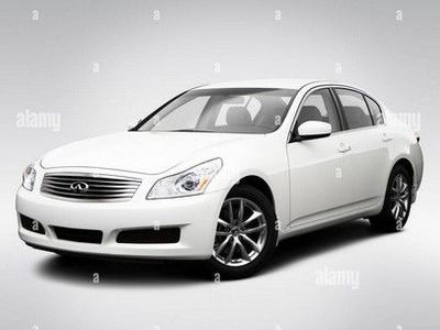 2012 INFINITI G37