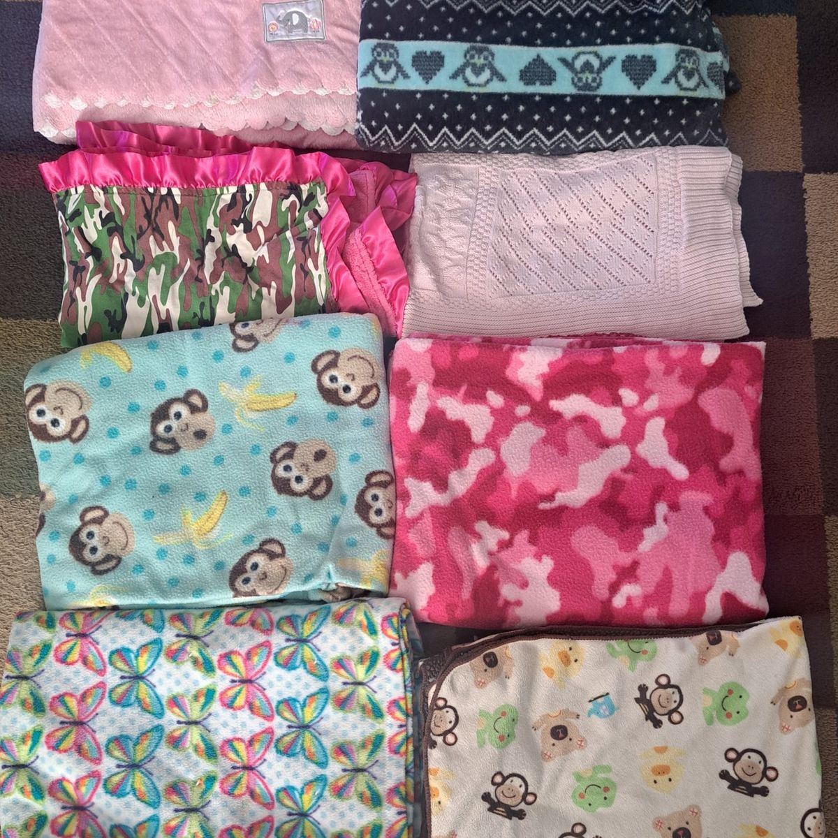 9 cute baby blankets and pillow