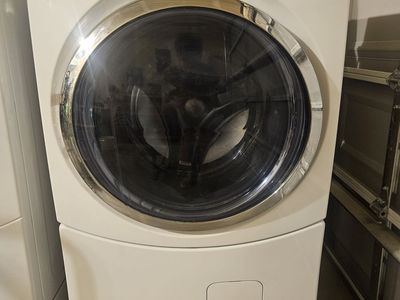 Matching GE Electric Washer/Drier Set