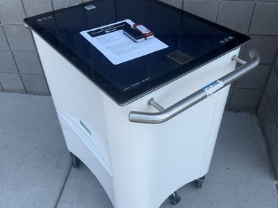 iQ32 Lock N Charge Rolling iPad Charging Cabinet