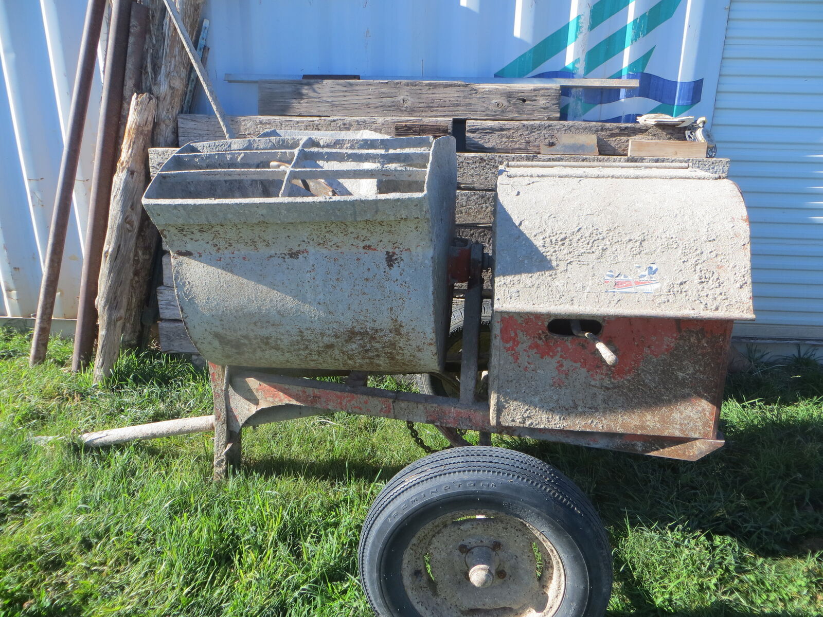 ESSICK PADDLE MORTER MIXER
