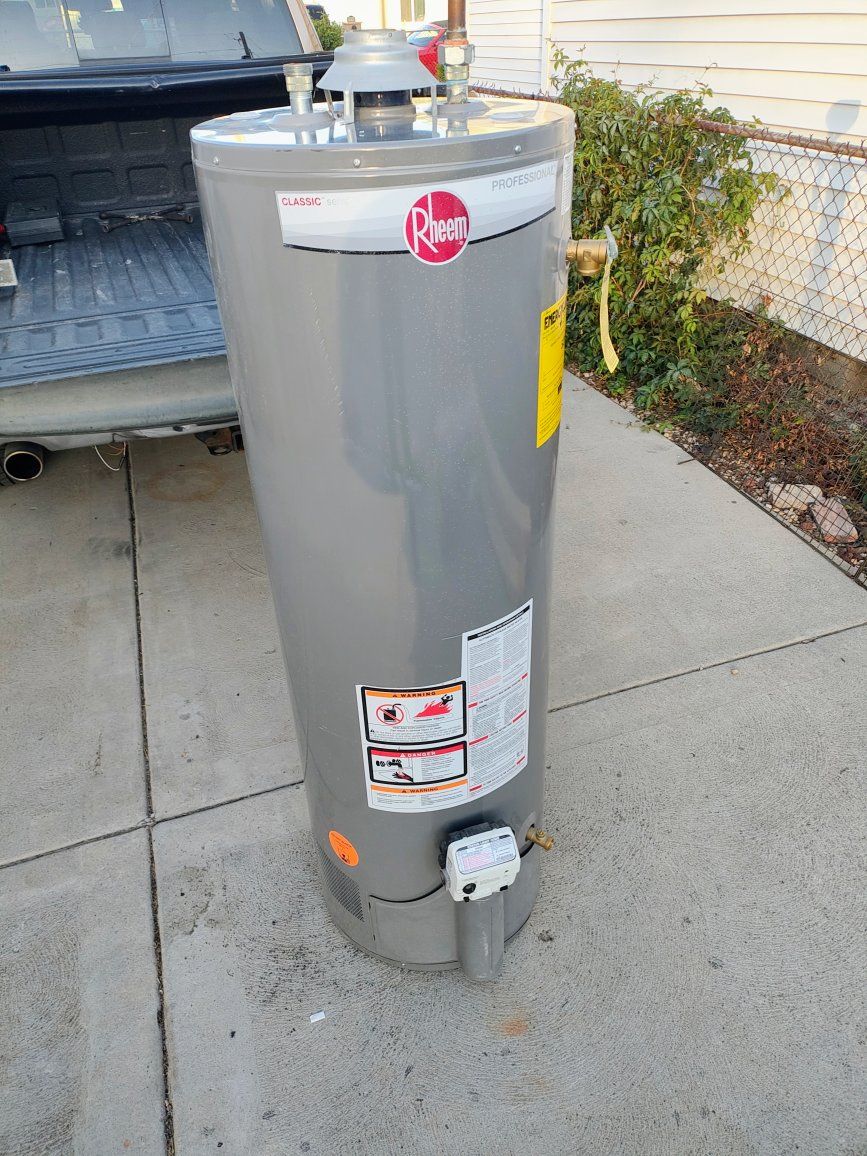 Rheem Professional Classic 50 Gallon Natural Gas Water Heater