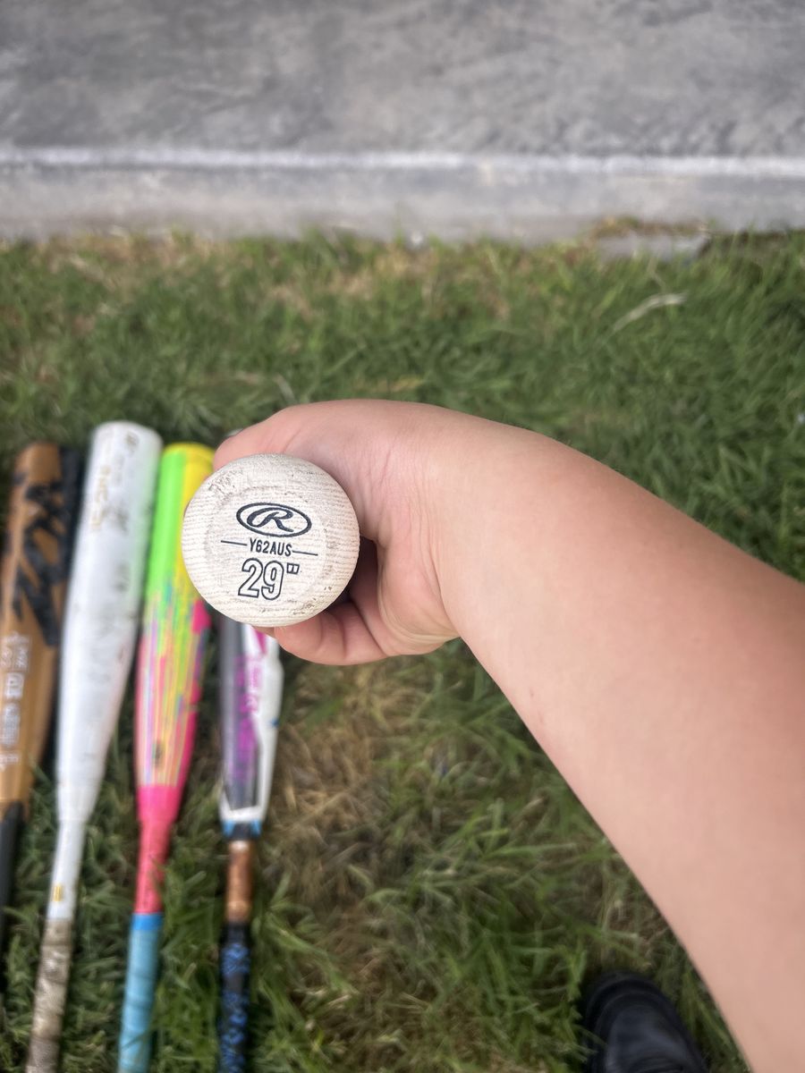 6 baseball bats