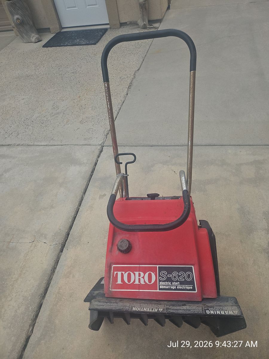 Toro S-620 Electric Start Snow Blower, Red