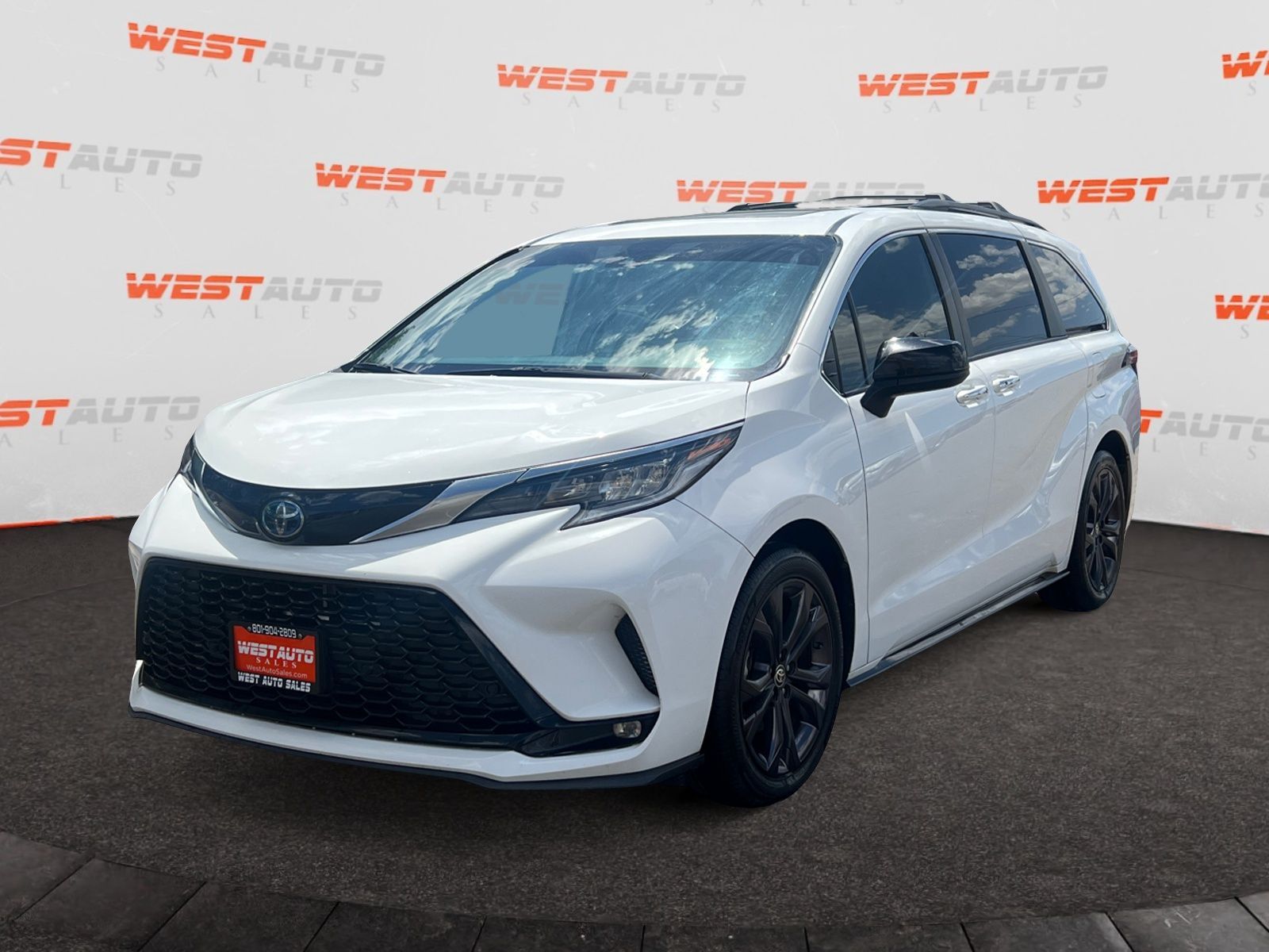 2022 Toyota Sienna XSE