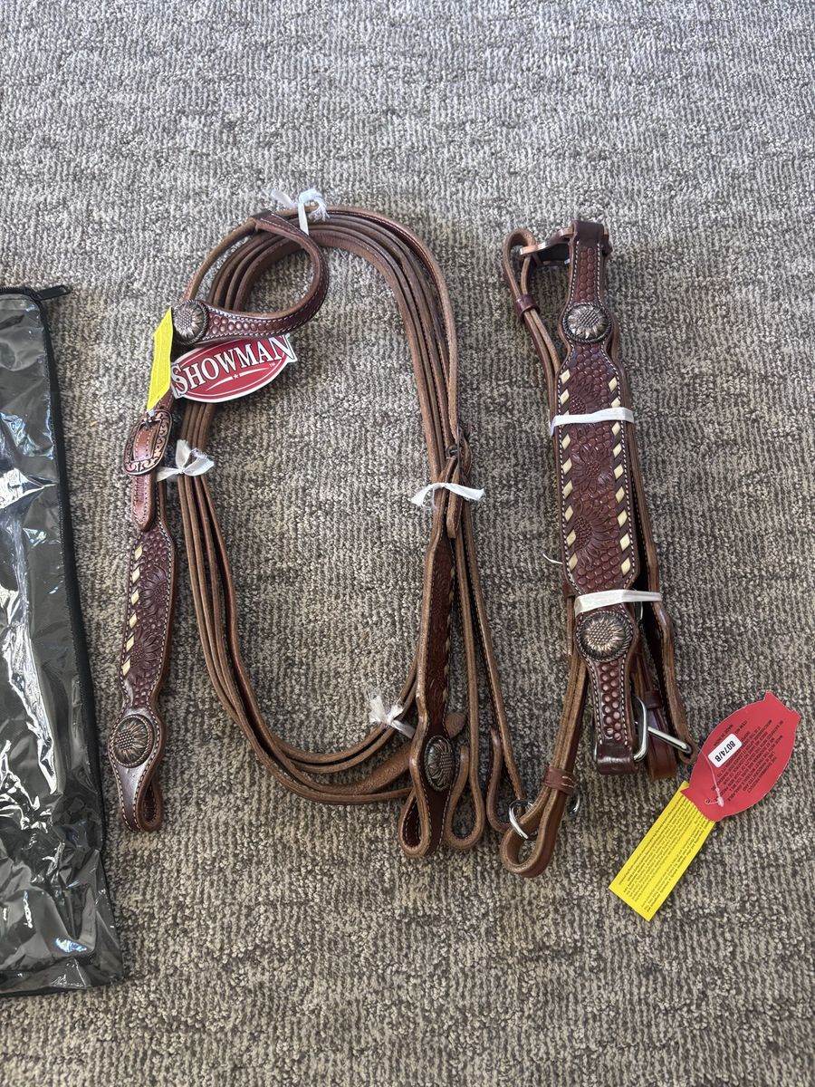 Brand new tack set