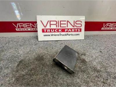 Peterbilt Lower Recirculation Shield Left, Part # 07-06750L