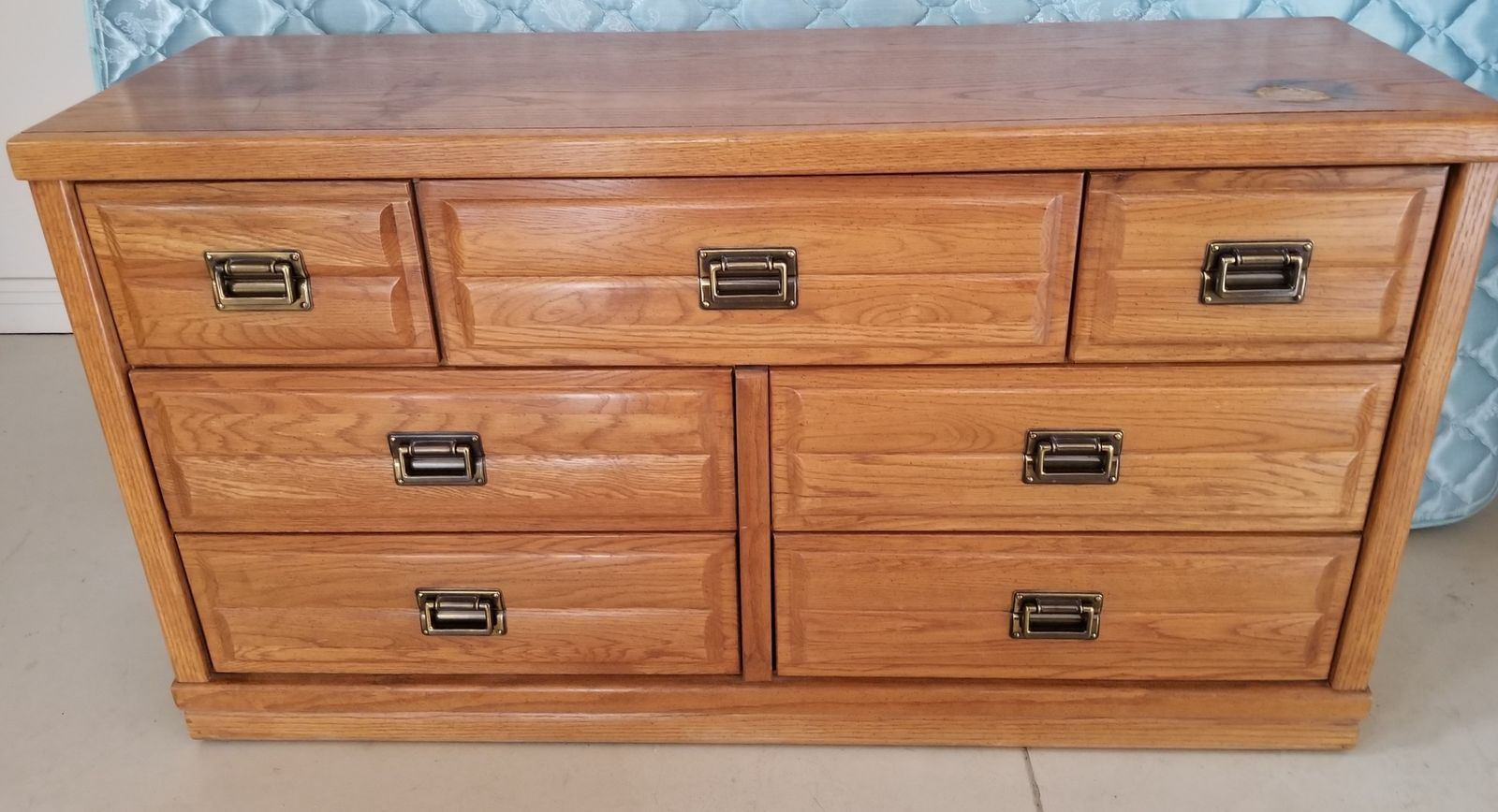 Solid Wood 7-Drawer Dresser – Quality Build, Brass Hardware