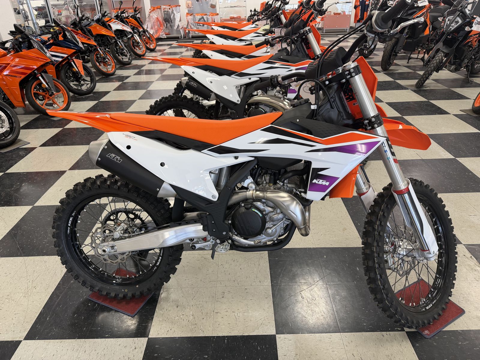 NEW 2024 KTM 450SX-F