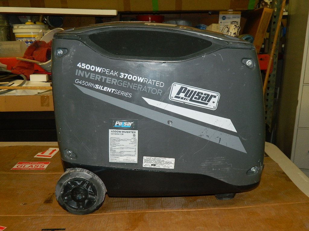 Pulsar 4500 Watt Inverter Generator Slightly Used