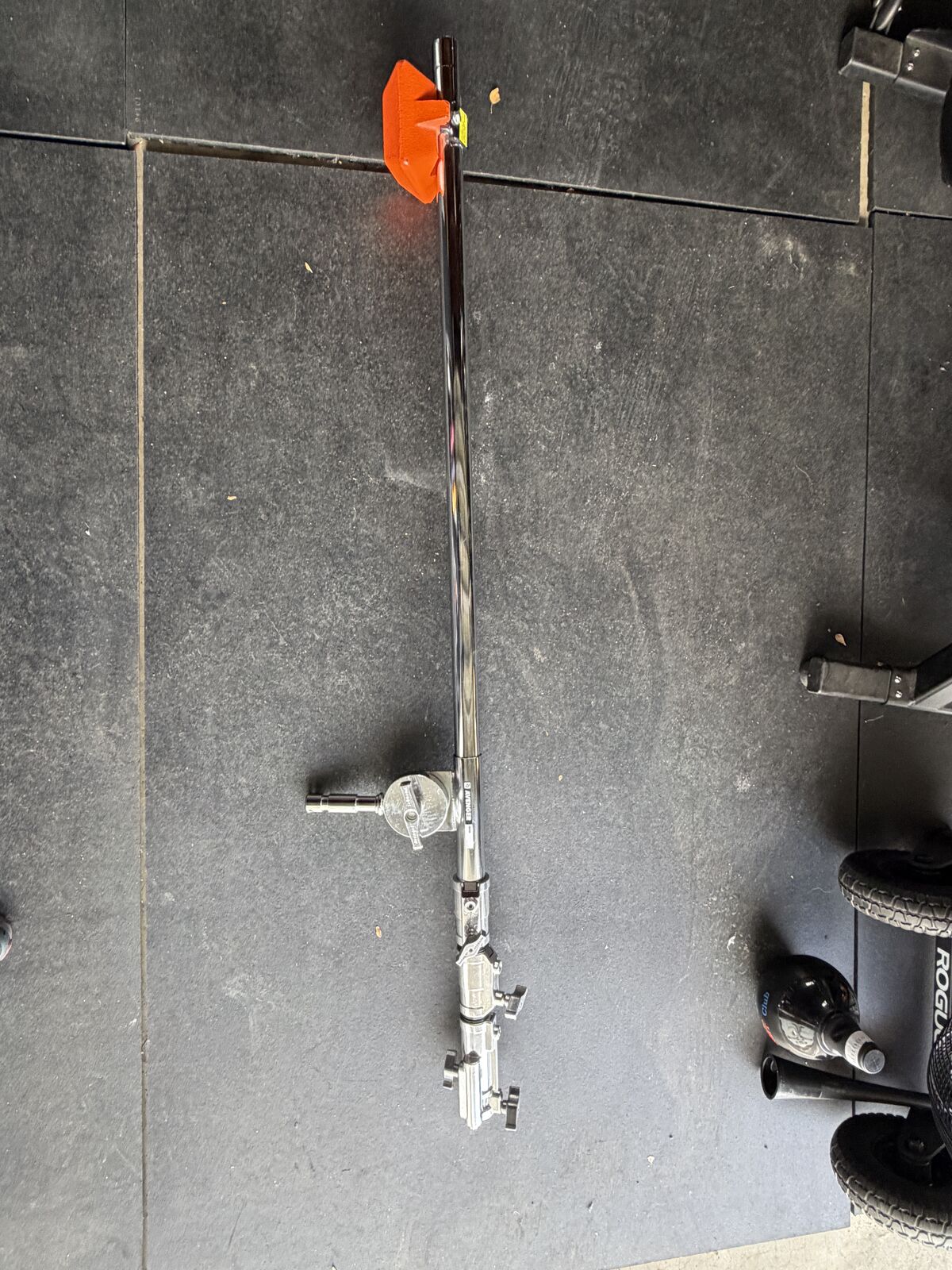 Avenger D650 Junior Boom Arm with Counterweight – Excellent Condition