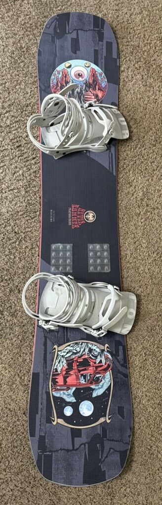 NEVERSUMMER Protoslinger 157cm with M Burton Carte