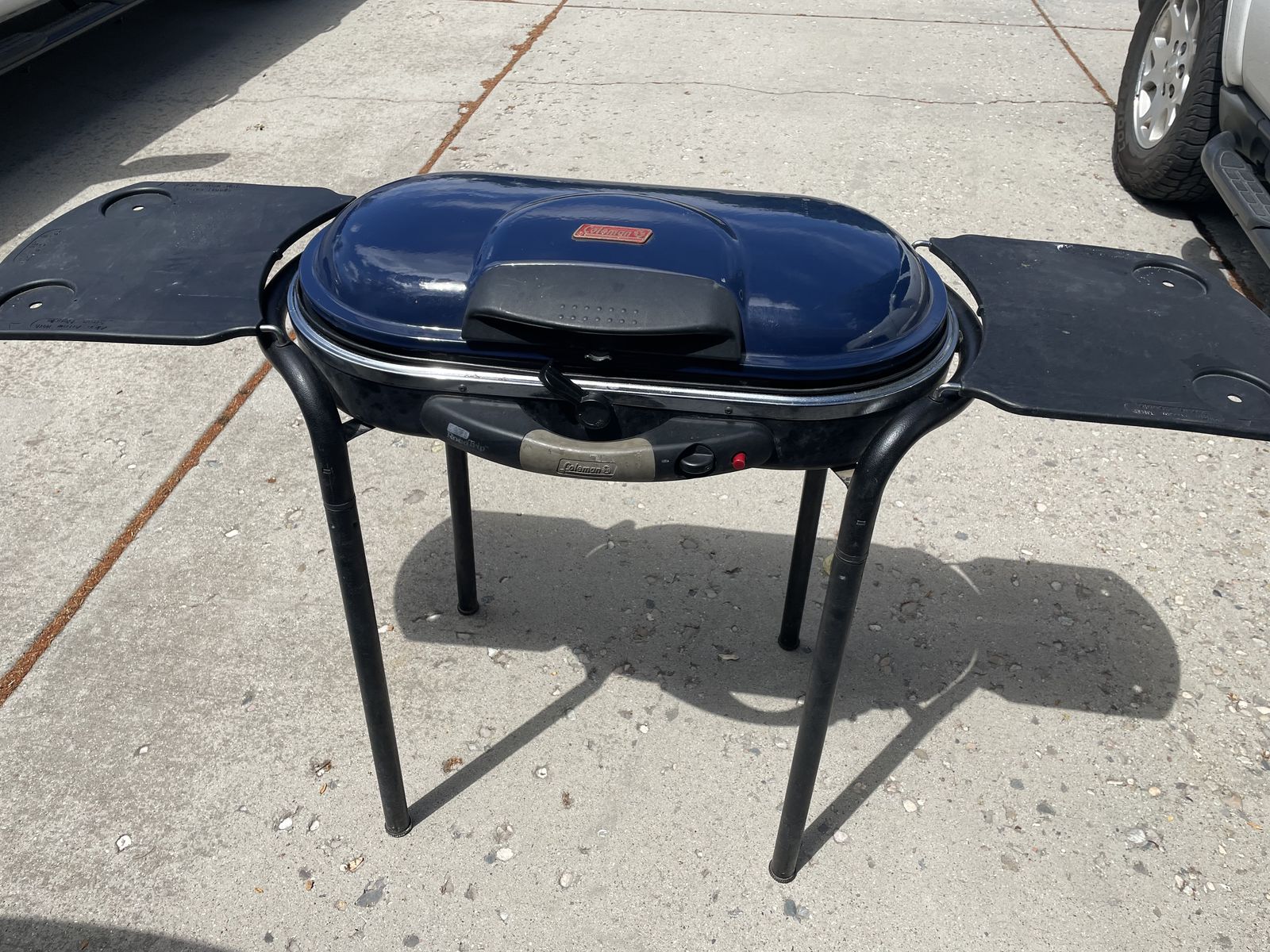 Coleman RoadTrip Portable Propane Grill - Single Burner, Full Grate, Lightweight