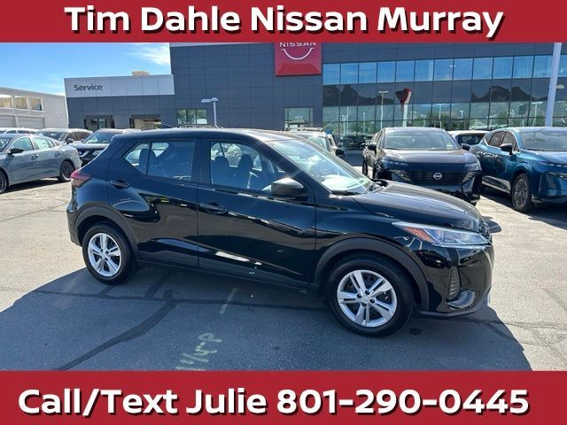 2025 Nissan Kicks Play S
