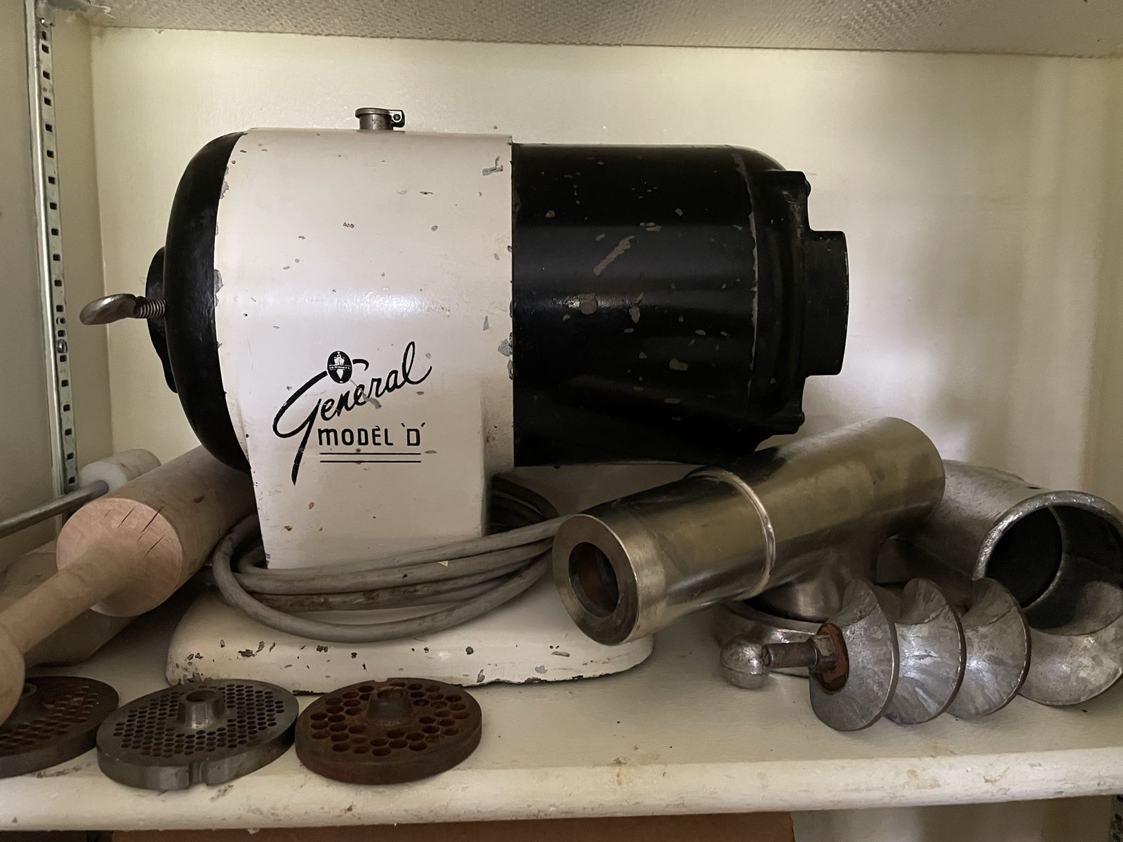 General Model D Vintage Electric Meat Grinder - White & Black Heavy Duty Kitchen Appliance