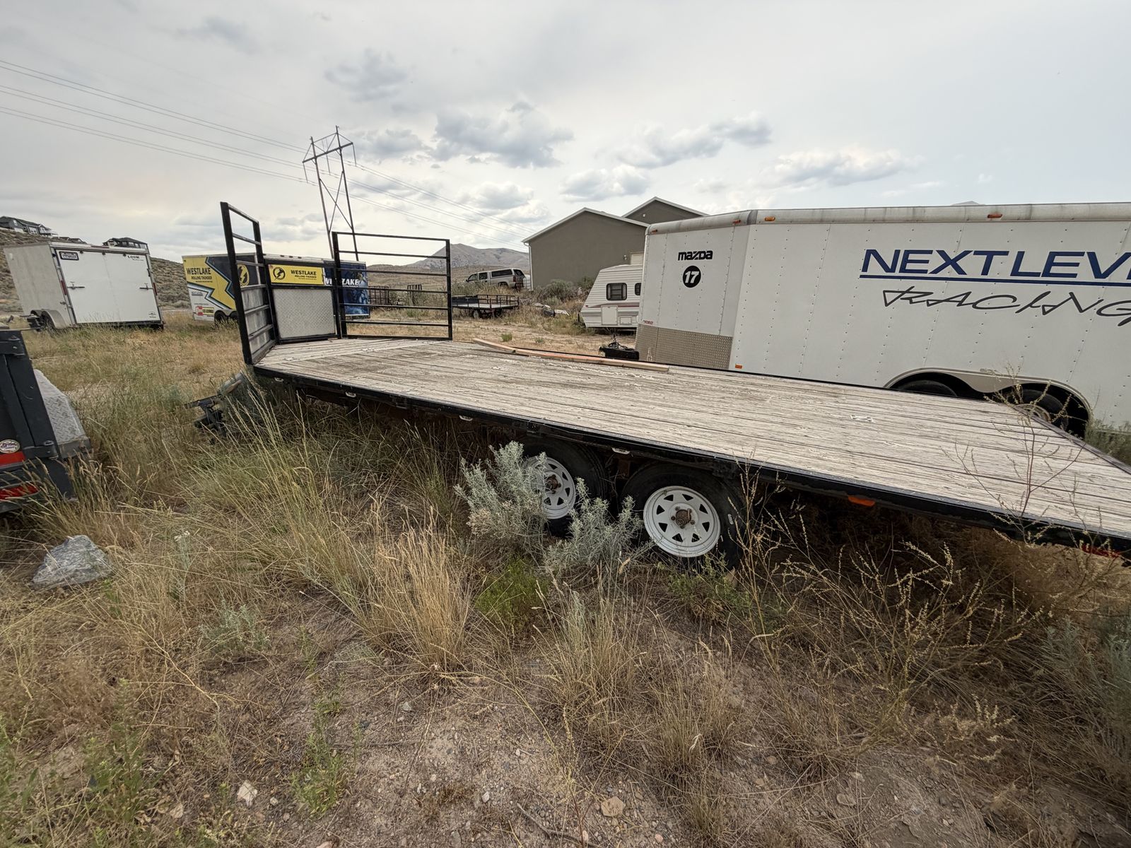 24’ Atv/snowmobile/flatbed trailer