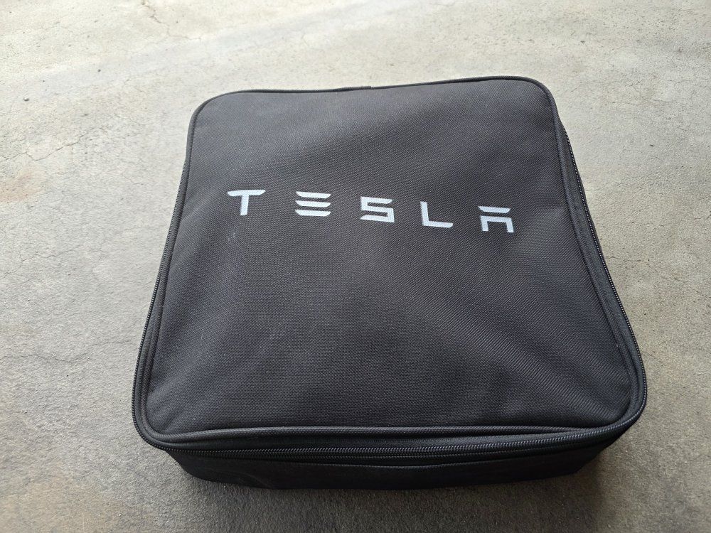 Tesla Universal Mobile Connector EV Charger with Storage Bag