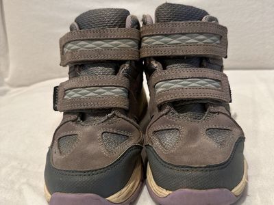 LLBean youth size 1 gray with lavender trim waterproof mid hiking boots