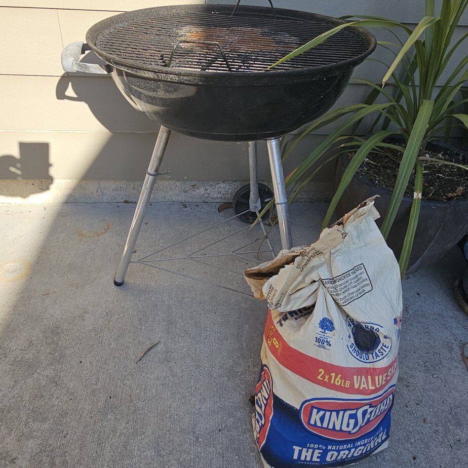 Weber 22" Grill Charcoal