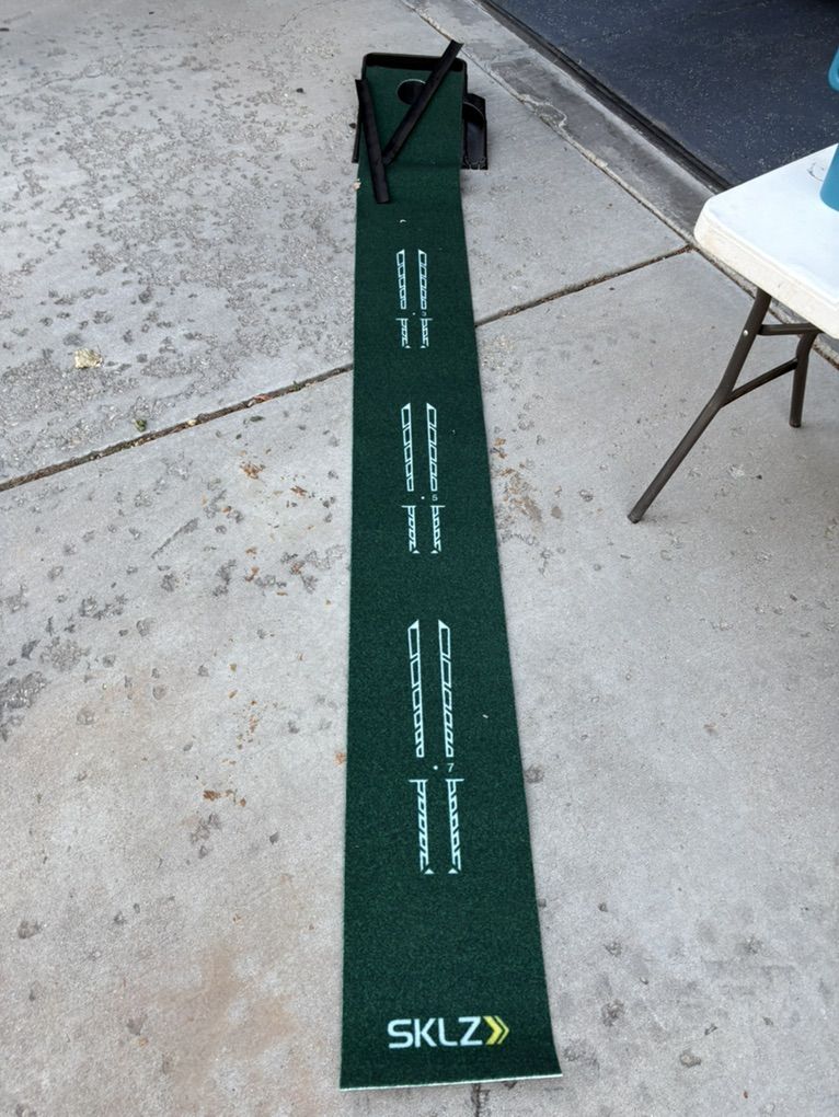 Indoor Putting Green