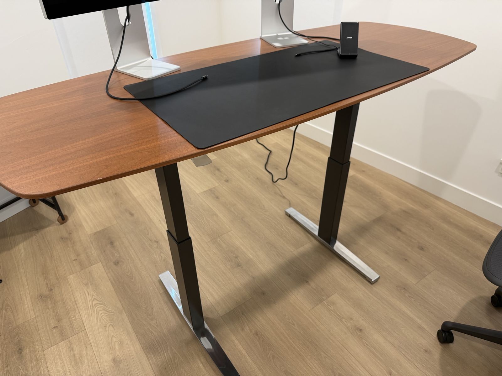Herman Miller Desk - Executive Sit to Stand