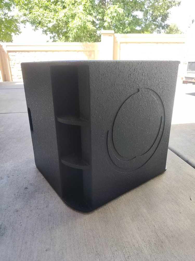 Turbosound Milan M18B 2200W 18 inch Powered Bandpass Subwoofer + Cover for DJ, Band, PA System