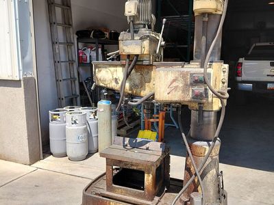 Select Machine Tool Co. Heavy Duty Radial Arm Drill Press - Industrial Shop Equipment