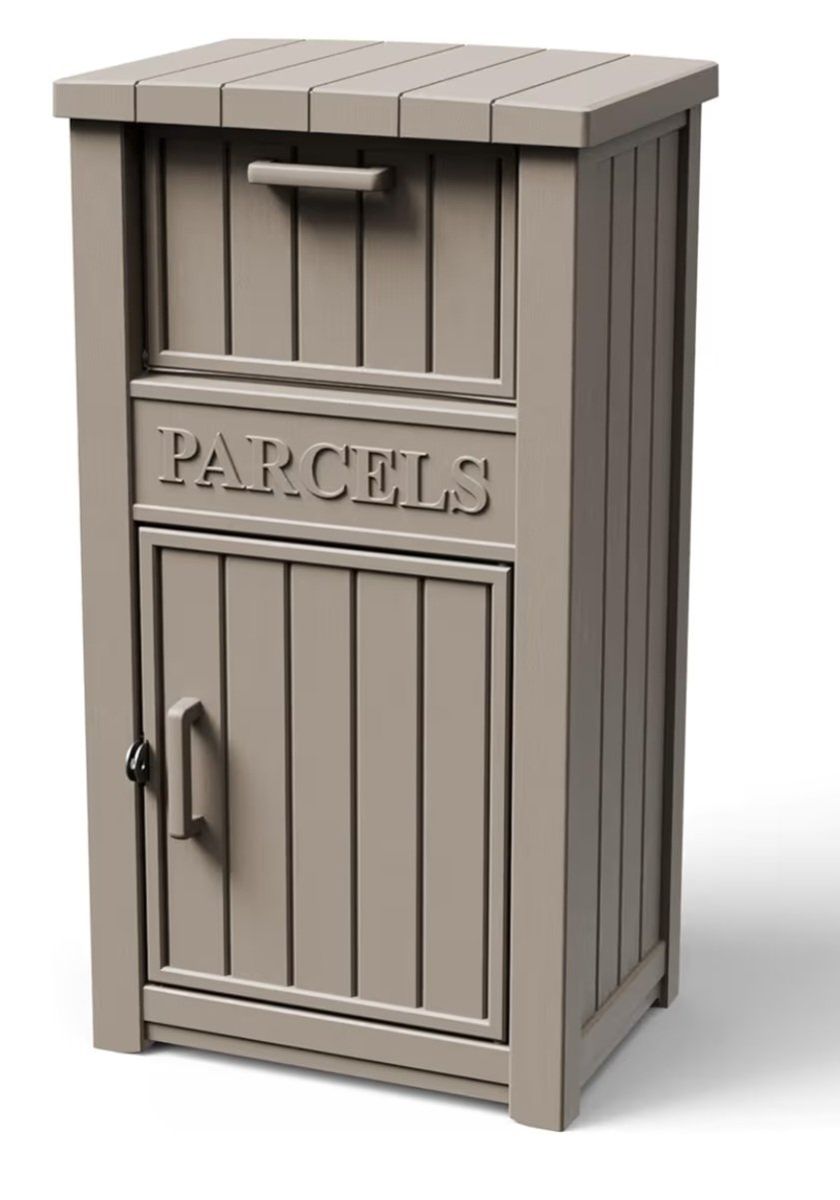 AVAST, YE NASTY PORCH PIRATES!!!