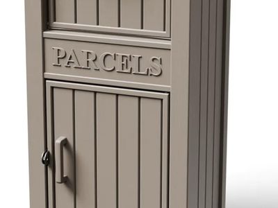 AVAST, YE NASTY PORCH PIRATES!!!